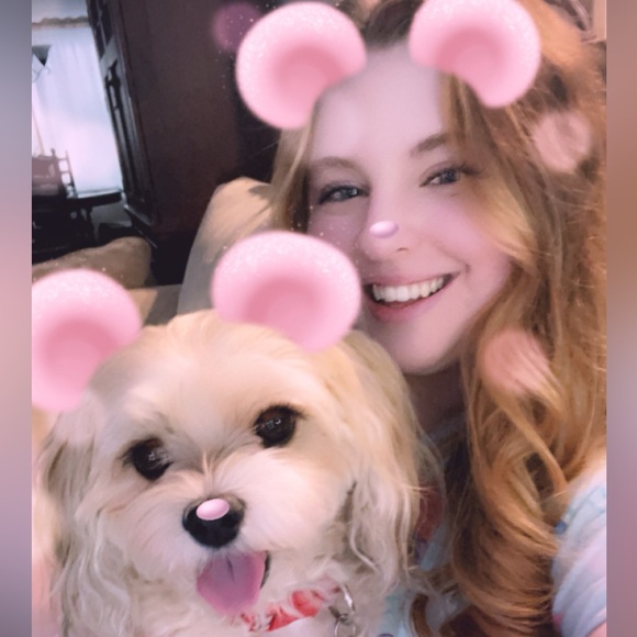 Meet your Posher, Lindsey - Picture 4 of 4